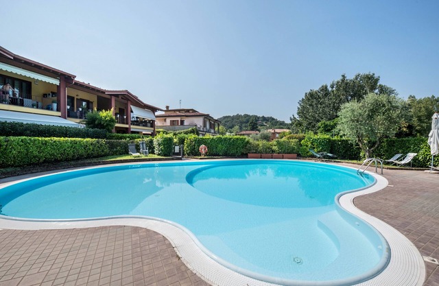 Ferienwohnung 'Dimora Del Lago - Oasi Con Piscina' mit Gemeinschaftspool, Wi-Fi und Klimaanlage