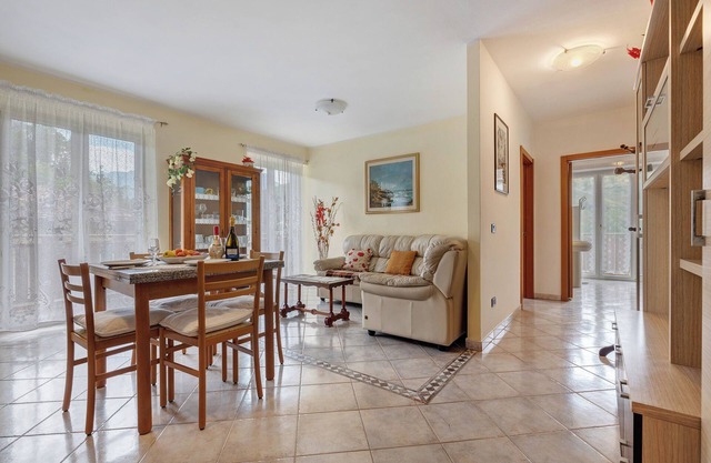 Apartment 'Dimora Fucine 33 - Casa Doppia' with Mountain View, Balcony and Wi-Fi