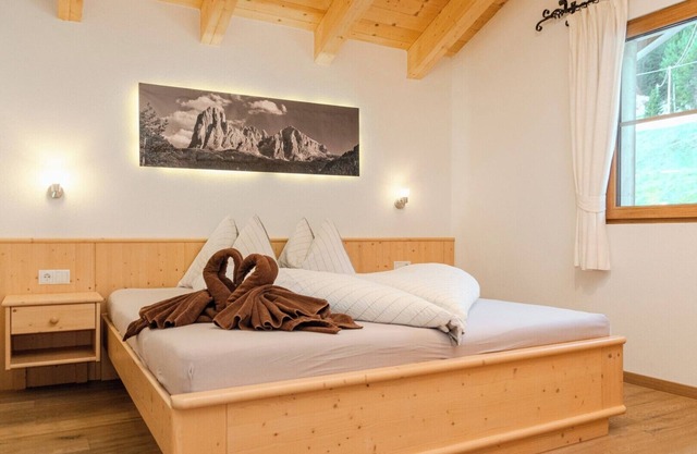 Ferienwohnung 'Dolomiten' mit Bergblick, Gemeinschaftsgarten und Wi-Fi