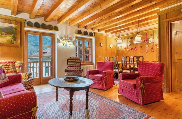 Ferienwohnung 'Dolomiti Deluxe - Bocenago' mit Bergblick, Balkon und Wi-Fi