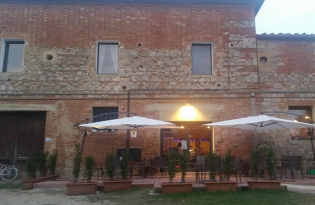 VILLA UND BAUERNHOF VON RADI SIENA TOSKANA CHARME SUITE DRAGO WIFI POOL KLIMAANLAGE