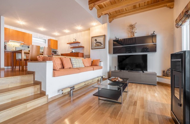 Ferienwohnung 'Duplex 13D' mit Bergblick und privater Terrasse