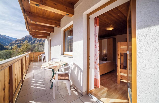 Ferienwohnung "Egarthof Arnika" mit Bergblick, WLAN, Balkon & Garten