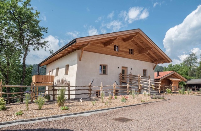 Ferienwohnung Egger an der Lahn - Dolomiten mit Bergblick, Terrasse und WLAN