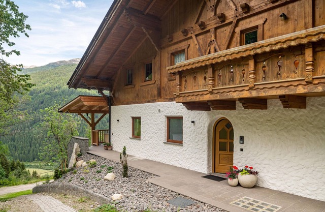 Ferienwohnung 'Eggerhof Im Sarntal' mit Bergblick und Balkon