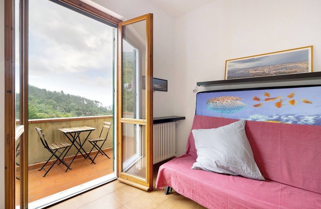 Ferienwohnung 'Elena E Joerg 2' mit Bergblick, Gemeinschaftsgarten und WLAN