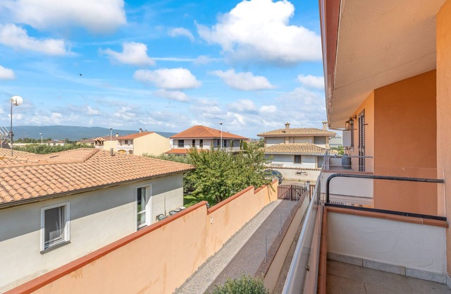 Apartment 'Elena' with Private Garden, Balcony and Air Conditioning