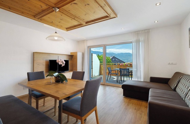 Ferienwohnung 'Enzian' mit Bergblick, Gemeinschaftsgarten und Wi-Fi