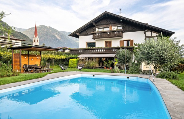 Ferienwohnung 'Erlengut Meran' mit Bergblick, Gemeinschaftspool und WLAN