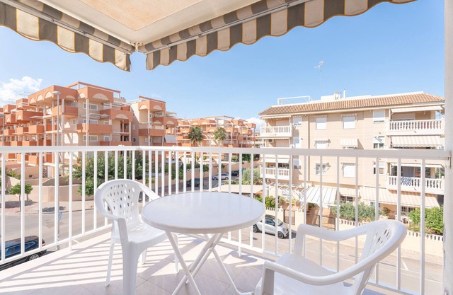 Ferienwohnung 'Lopimar Segrelles' mit Privatterrasse, Wi-Fi und Klimaanlage