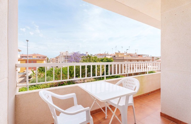 Ferienwohnung 'Lopimar Jose Segrelles' mit Privatterrasse, Wi-Fi und Klimaanlage