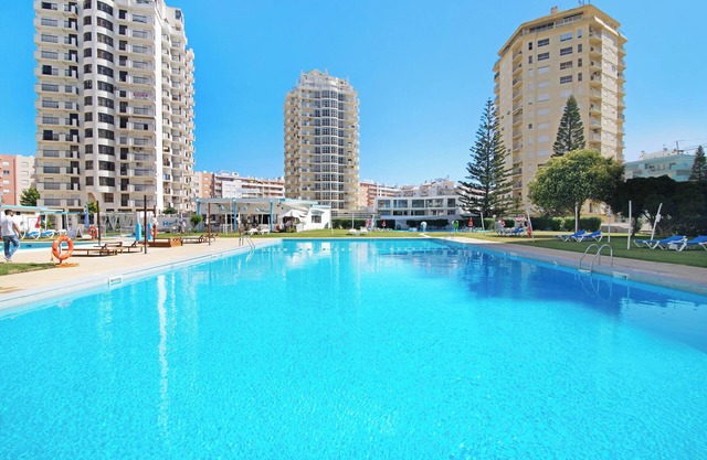 Ferienwohnung Estrela 606 - Vista Mar am Strand mit Meerblick, Pool, WLAN, Garten & Balkon