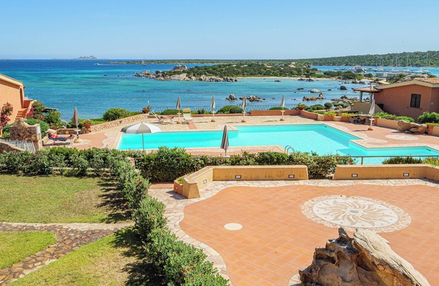 Ferienwohnung 'Eucaliptus Vista Mare' mit Meerblick, Gemeinschaftspool und privater Terrasse