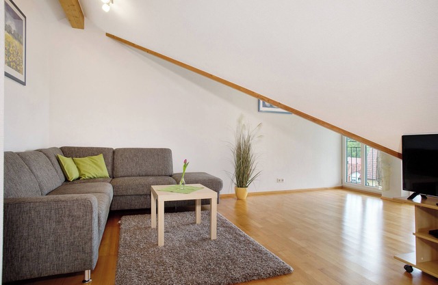 Ferienwohnung 5" mit Gemeinschaftsgarten, Balkon und WLAN