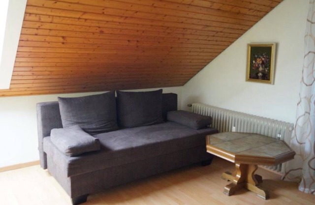 Ferienwohnung 'Fewo - Dachgeschoss' mit Bergblick, Balkon und WLAN