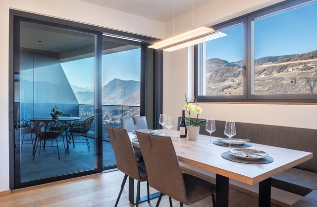 Ferienwohnung 'Falser's Mountain Lodge' mit Bergblick, privater Terrasse und WLAN