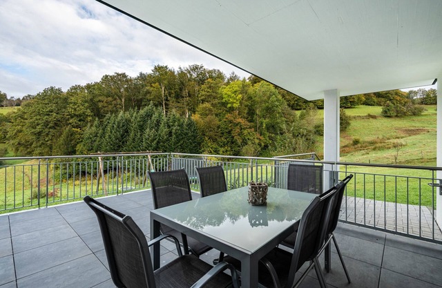 Ferienwohnung Sonneneckle" mit privater Terrasse, Gemeinschaftsgarten und WLAN