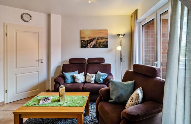 Ferienwohnung Neue Sande" mit Privatem Garten, Balkon und WLAN