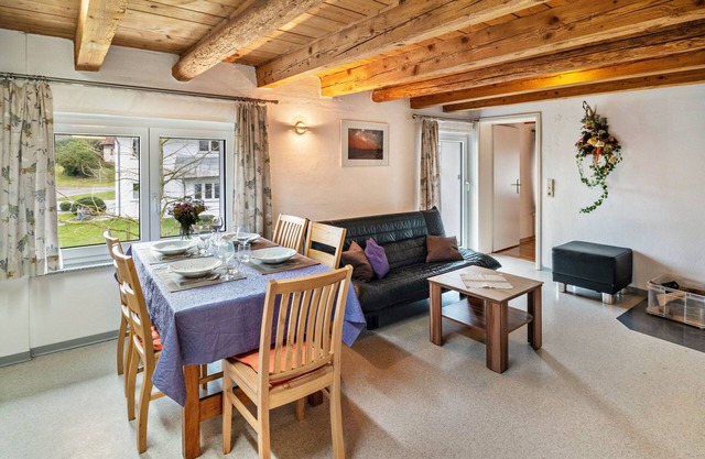 Ferienwohnung 'Ferienhaus Felicia OG' mit Privatem Garten und WLAN