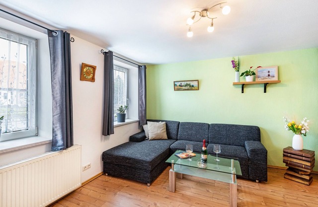 Ferienwohnung In Ostseenähe" mit Privatem Garten und Wi-Fi