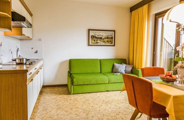 'Ferienwohnung Lanz 2' mit Bergblick, Privatem Garten und WLAN