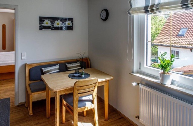 Apartment 'Fewo 1 - Elstar' with Shared Garden, Balcony and Wi-Fi