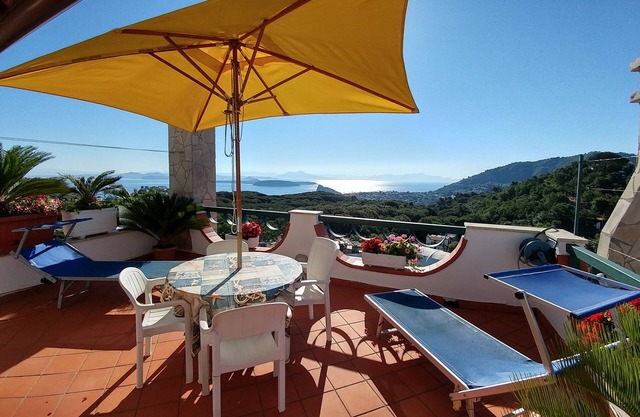 Ferienwohnung - Villa LA FAVOLA ISCHIA