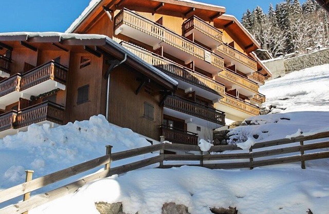 Wohnung für 6 in Residenz in Morzine, an der Seilbahn von Nyon Skifahren
