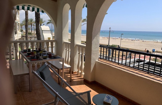 APARTMENT FROM MUCHAVISTA BEACH/SEA VIEWS
