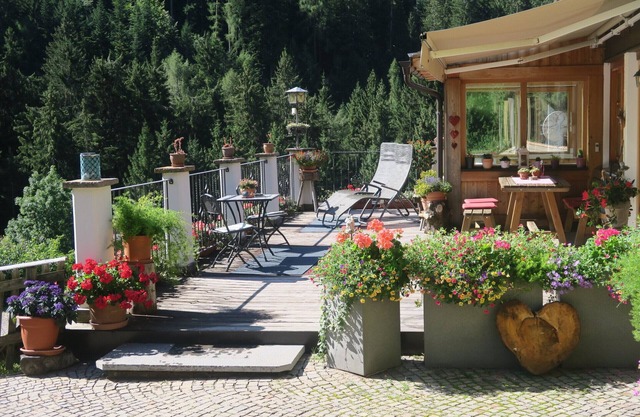 "Appartements Gabrielli ANNAMARIE" mit Bergblick, WLAN, Terrasse & Garten; Haustierfreundlich