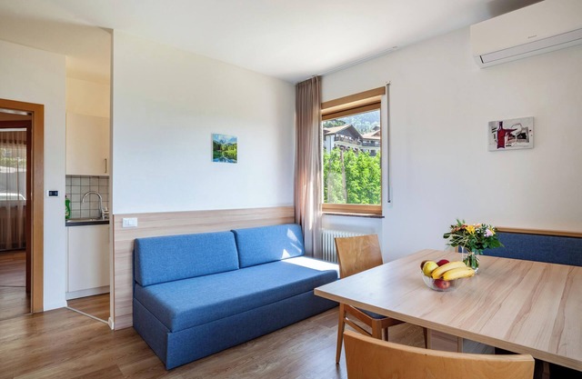 Ferienwohnung "Gartenheim Leonhard" mit Bergblick, Gemeinschaftspool & WLAN