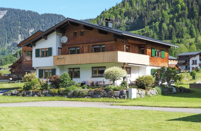 Geiger Reinhilde - Ferienwohnung Jägerheim - Ferienwohnung 1