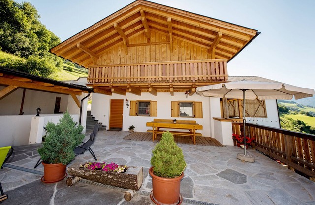 Ferienwohnung 'Gfinkerhof' mit Bergblick, privatem Pool und Wi-Fi
