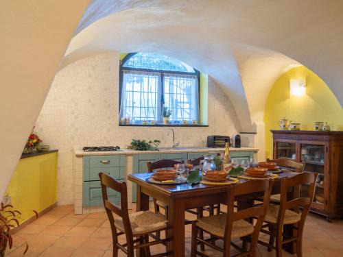 Apartment Giallo by Interhome