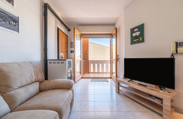 Apartment 'Giulyeclau' with Balcony and Air Conditioning
