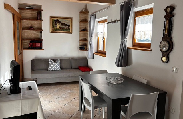 Ferienwohnung 'Goldener Schnee Tesero' mit Bergblick, privater Terrasse und WLAN