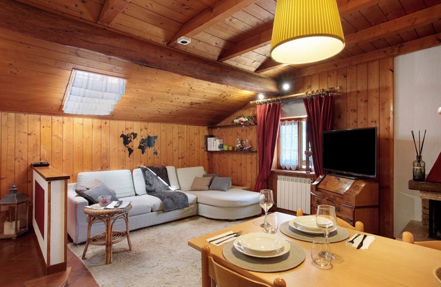 Apartment 'Graziosa Mansarda' with Mountain View and Wi-Fi