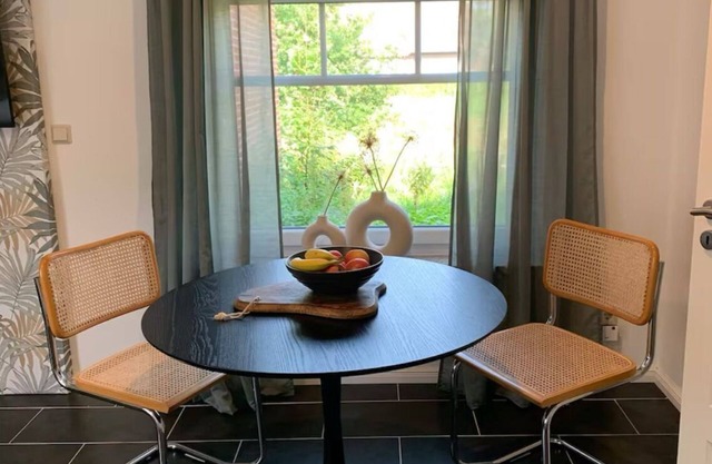 Ferienwohnung 'Grüner Friese' mit Privatterrasse, Gemeinschaftsgarten und Wi-Fi