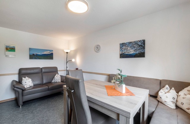 Ferienwohnung 'Hacke, 55qm' mit Balkon und Wi-Fi