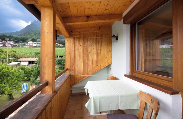 Ferienwohnung 'Harmony Apt 1' mit Bergblick, Gemeinschaftsgarten und WLAN