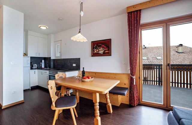 Ferienwohnung "Haus Hohenrain 4" mit Bergblick, Pool, WLAN, Balkon & Garten