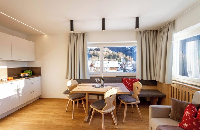Ferienwohnung "Haus Lohengrin - Ferienwohnung 3" mit Blick auf die Berge