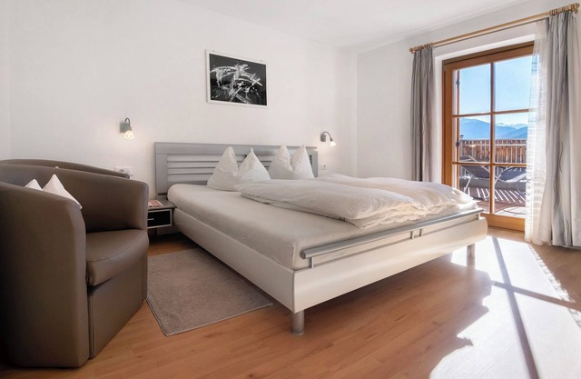 Ferienwohnung 'Haus Peer A 2' mit Bergblick, privater Terrasse und Wi-Fi