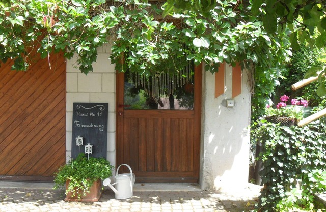 Ferienwohnung 'Haus Sonnengarten' mit privater Terrasse, privatem Garten und WLAN