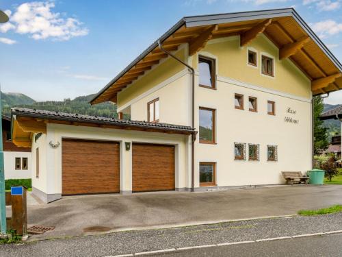 Apartment Haus Viktoria by Interhome