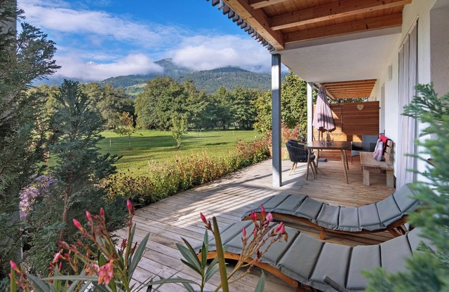 Ferienwohnung 'Hausergut Golden' mit Bergblick, privater Terrasse und Wi-Fi