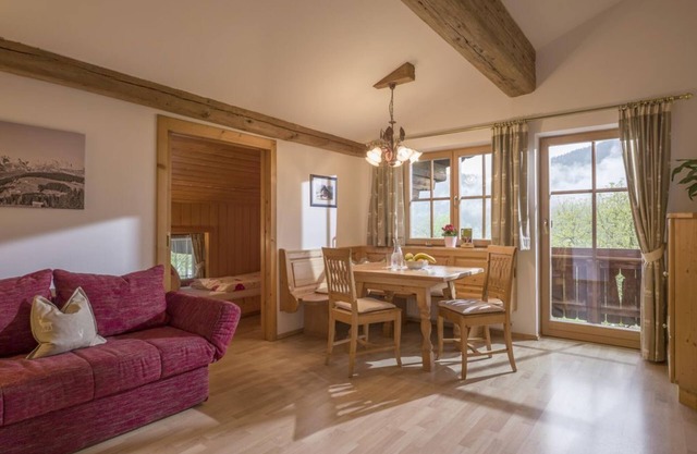 Ferienwohnung Hornblick mit 2 Schlafräumen - Guggenhof