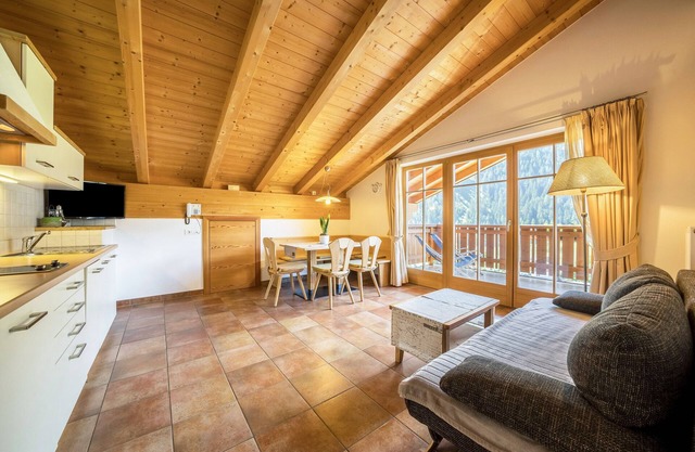 Ferienwohnung Hotel 'Naturresidenz Theistadl Apt 301' mit Seeblick, Garten und WLAN
