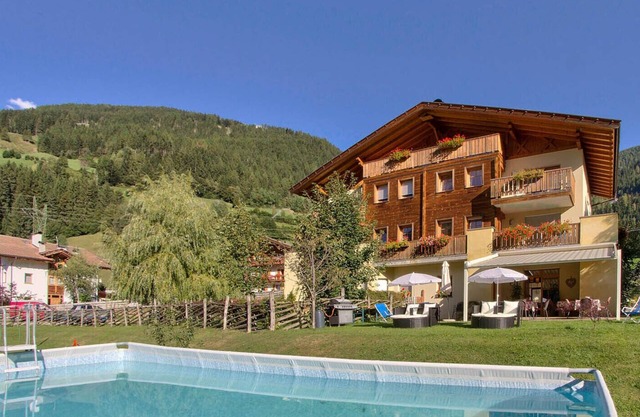 Apartmenthotel 'Naturresidenz Theistadl Apt 102' mit Seeblick, Garten und WLAN