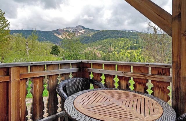 Ferienwohnung Huanzhof Schwarzhorn mit Bergblick, Garten & Terrasse
